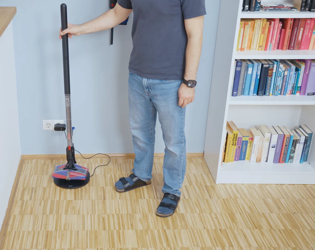 Eine der Kleinsten ihrer Art: Die Basisstation des PencilVac.