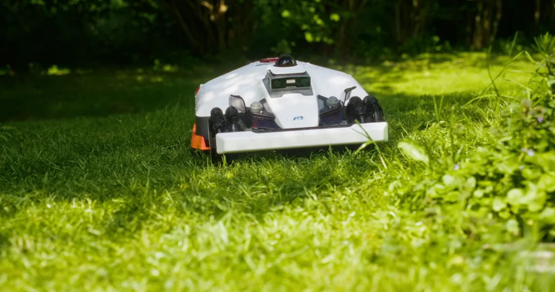 Mäht in sauberen Bahnen deinen Garten!