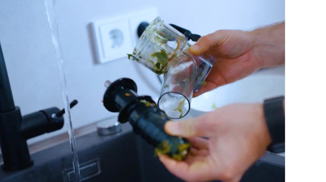 Die Reinigung des Slow Juicers