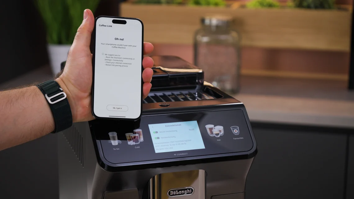 Cool gedacht, schlecht gemacht: Die Kommunikation zwischen Smartphone-App und Maschine ist langsam nicht immer zuverlässig.