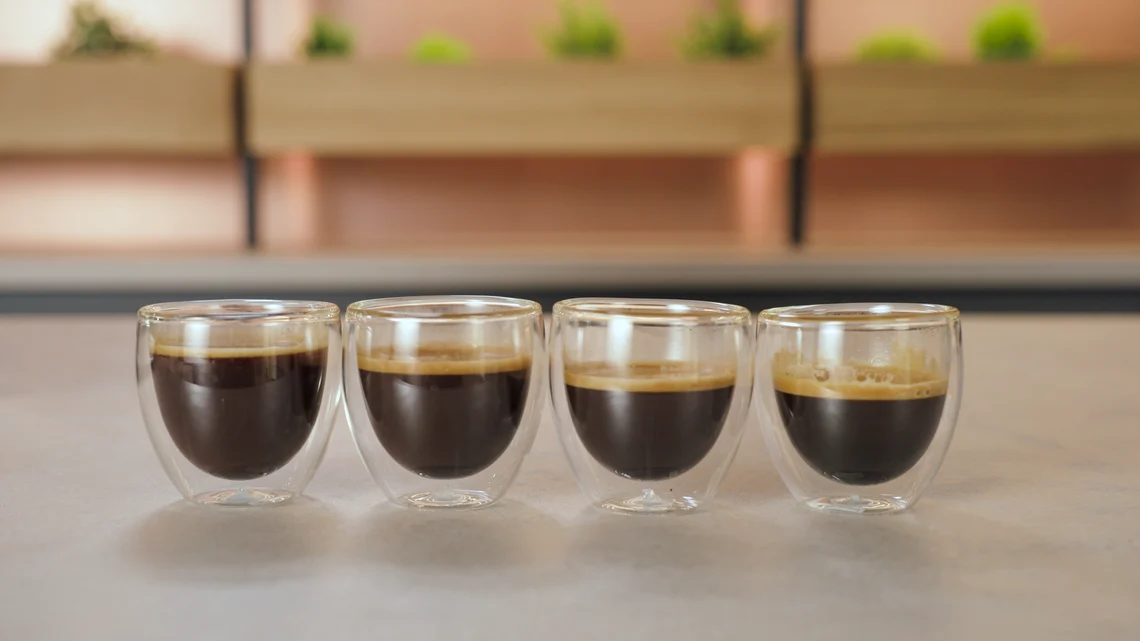 Dank des Auto Dial-in Systems wird der Espresso mit jedem Bezug besser. Das funktioniert erstaunlich gut.