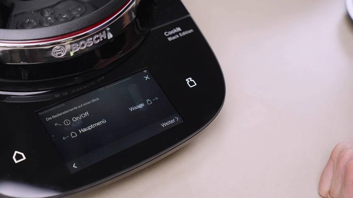 Viel Dunkel, außer vielleicht bei Bildern zu Rezepten. Der Dark Mode dominiert das Erscheinungsbild.